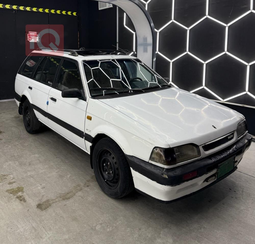Mazda 323